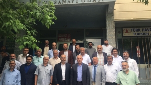 BAŞKAN ÖZYOLCU, DOĞUBAYAZIT'TA TİCARET VE SANAYİ ODASINI ZİYARET ETTİ