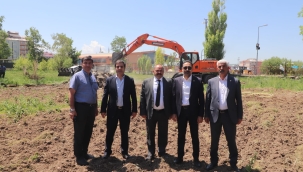 SAYAN, TALİMATI VERDİ TUNÇ, 20 YILDIR AÇILMAYAN YOLU AÇIYOR.