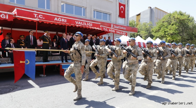 30 Ağustos Zafer Bayramı Ağrı'da Törenler İle Kutlandı