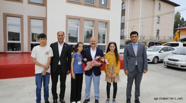 Ağrı Valisi Dr. Osman Varol, Eleşkirt Tahir Belde Belediyesini ziyarette etti.