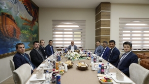  VALİ YRD. TÜRKER VE KAYMAKAM AKPINAR'A VALİ'DEN VEDA YEMEĞİ