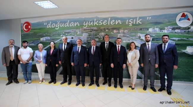 Aiçü Rektörü Karabulut, 250 Yıllık Tecrübe ile Buluşuyoruz