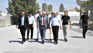 Kaymakam Murat Ekinci,  Ayağının Tozuyla Doğubayazıt İlçesinde Tanıma Ziyaretleri Yapıyor