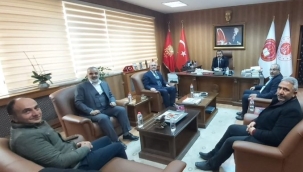 DOĞUBAYAZIT KAYMAKAMI EKİNCİ VE BAŞSAVCI YALÇINÖZ'Ü AK PARTİ HEYETİ ZİYARET ETTİ