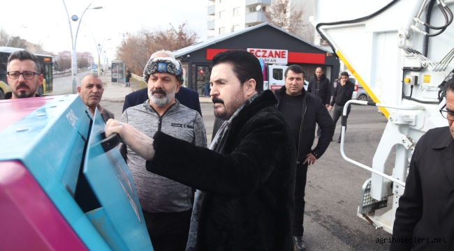 Ağrı Belediye Başkanı Savcı Sayan'ın girişimleri ve talimatları ile Ağrı'da 3 bin litre kapasiteli yer üstü konteynırlar yerleştirildi