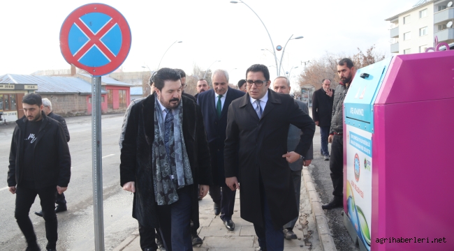 Ağrı Belediye Başkanı Savcı Sayan'ın girişimleri ve talimatları ile Ağrı'da 3 bin litre kapasiteli yer üstü konteynırlar yerleştirildi