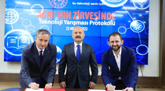 "Ağrı'nın Zirvesinde Teknoloji Yarışması" Protokolü İmzalandı