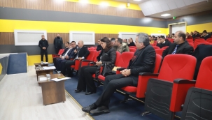  KAYMAKAM EKİNCİ, DOĞUBAYAZIT'TA EĞİTİM-ÖĞRETİMİ EĞİTİMCİLER İLE DEĞERLENDİRDİ