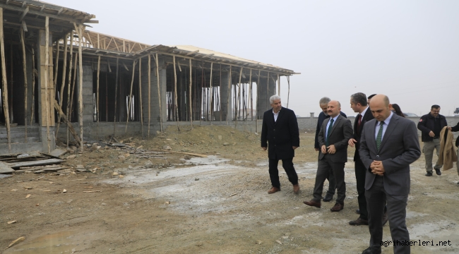 Vali Varol, Doğubayazıt'ta MEB ve TOBB İş Birliği İle Yapılan Okulu Gezdi