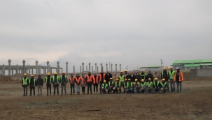 Vali Varol, Gürbulak Gümrük Kapısı, Olimpik Yüzme Havuzu ve Tekstil Kent inşaat Alanlarında İncelemelerde Bulundu.