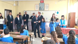  Ağrı'da, 153 bin 189 öğrenci karne heyecanı yaşadı