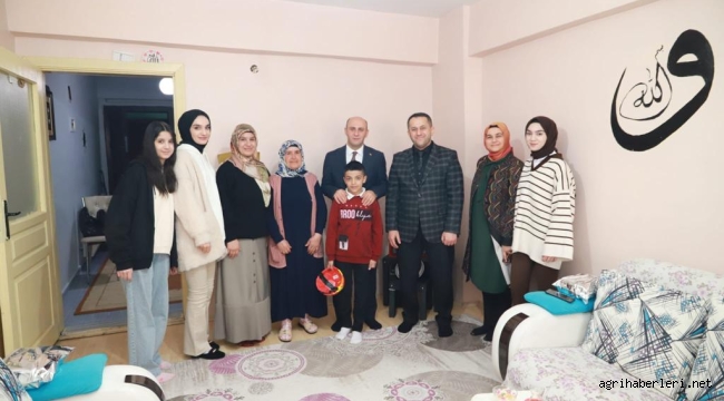 8 MART KADINLAR GÜNÜ'NDE KAYMAKAM EKİNCİ, ŞEHİT AİLELERİNİ ZİYARET ETTİ.