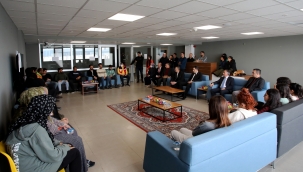 AİÇÜ Rektörü Prof. Dr. KARABULUT, Depremden Etkilenen Öğrencileri Ziyaret Etti