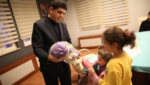 Rektör Alma, Iğdır Üniversitesinde Misafir Edilen Depremzedelerle Bir Araya Geldi