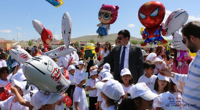 DİYADİN İLÇESİNDE HAYDİ ÇOCUKLAR ŞENLİĞE