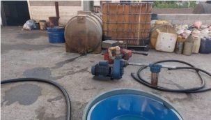 Doğubayazıt'ta 15 tonluk yeraltı tankı içerisinde 834 litre kaçak akaryakıt ile ele geçirildi.