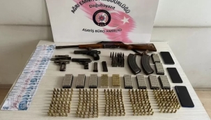 DOĞUBAYAZIT'TA ŞÜPHELİ BİR ARAÇ DURDURULDU İÇİNDE CEPHANE ÇIKTI.