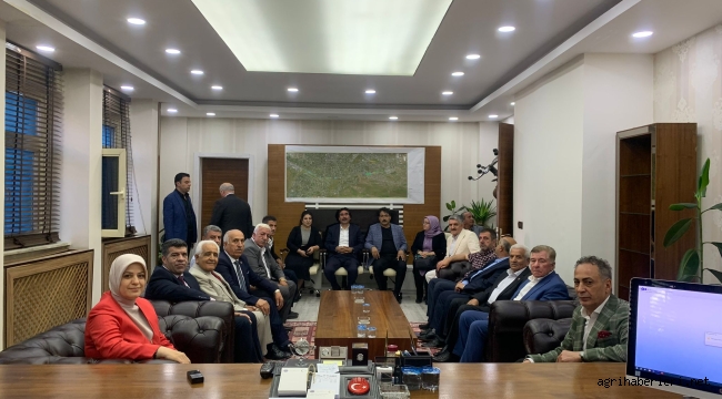 ​​​​​​​AK Parti Yerel Yön. Bşk. Yrd. Ayşe Sula Köseoğlu Ağrı Belediyesi'ni ziyaret etti. 