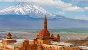 Ağrı'yı 6 ayda 184 bin 591 turist ziyaret etti!