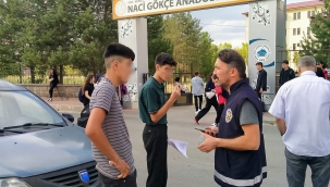 AĞRI'DA EMNİYET OKUL ÇEVRELERİNİ SIKI DENETİME ALDI