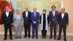 AK PARTİLİ AĞRI BELEDİYE BAŞKANLARI ANKARA YOLLARINDA