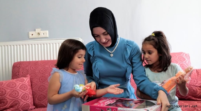 VALİ EŞİ NESLİHAN GÜL KOÇ, ÇOCUKEVLERİNDE