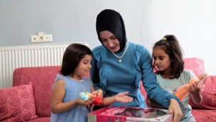 VALİ EŞİ NESLİHAN GÜL KOÇ, ÇOCUKEVLERİNDE