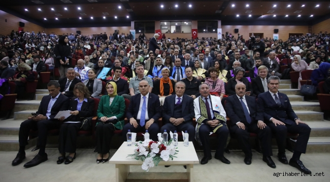 (AİÇÜ), 2023-2024 Akademik Yılı Açılış Töreninde İlk Dersi İbrahim ÇEÇEN Verdi
