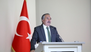 AİÇÜ'den İki Akademisyen Dünya Bilim Sahnesinde