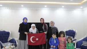 BAYAN KOÇ VE EKNCİ, ŞEHİT AİLELERİNİ EVLERİNDE ZİYARET ETTİ.