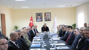 İÇİŞLERİ BAKANI ALİ YERLİKAYA SINIR GÜVENLİĞİ TOPLATISI İÇİN DOĞUBAYAZIT'TA