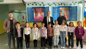 Okuyan Şehir Projesinde Ağrı'da kitap okuma rekoru