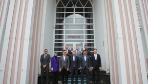 PROF. DR. MEHMET SALİH GEÇİT, AİÇÜ İSLAMİ İLİMLER FAKÜLTESİ'NE DEKAN OLARAK ATANDI