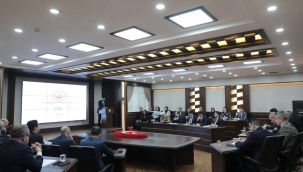 VALİ KOÇ'UN AĞRI'DA KADINA YÖNELİK ŞİDDET TOPLANTISI 