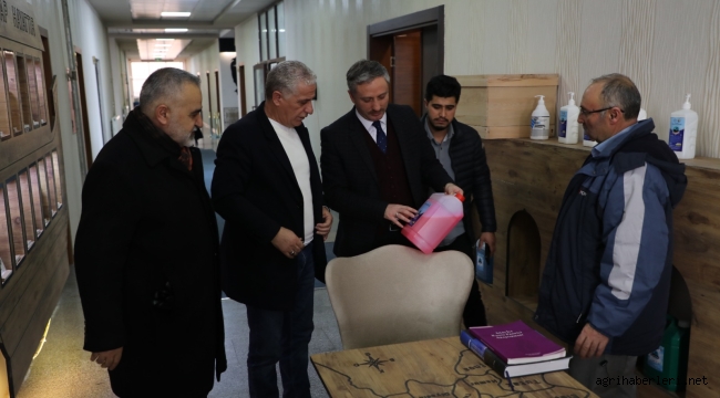 Ağrı Dağı Gazeteciler Cemiyeti, Ağrı M.E.M. Kökrek'i Ziyaret Etti.