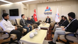 Türkiye Birincisini KARABULUT Makamında Kabul Etti 