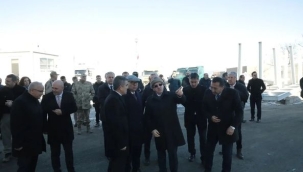  Ticaret Bakan Yrd. Uçarmak, Gürbulak Sınır Kapısını ziyaret etti