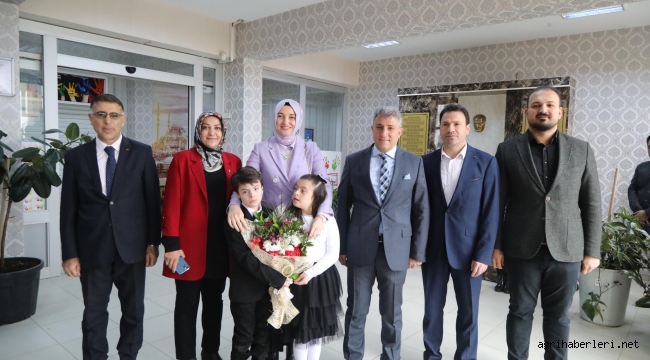 Ağrı'da "21 Mart Dünya Down Sendromu Farkındalık Günü" dolayısıyla etkinlikler yapıldı.