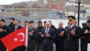 DOĞUBAYAZIT'TA 18 MART ÇANAKKALE ŞEHİTLERİ İÇİN ANMA TÖRENİ DÜZENLENDİ
