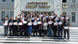 DOĞUBAYAZIT'TA DEM PARTİ BELEDİYE BAŞKANI KENAN ALKAN MAZBATASINI ALDI