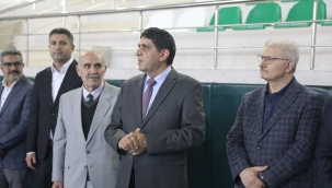  Iğdır Üniversitesi​​​​​​​ Rektör M. Hakkı Alma, Üniversite Personeli İle Bayramlaştı