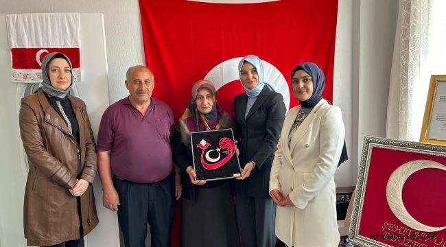 Vali ve Emniyet Müdürü Eşleri Tutak İlçesini Ziyaret Etti.