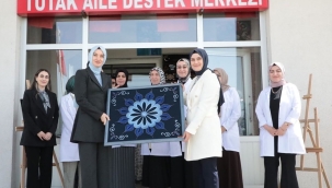 Vali ve Emniyet Müdürü Eşleri Tutak İlçesini Ziyaret Etti.