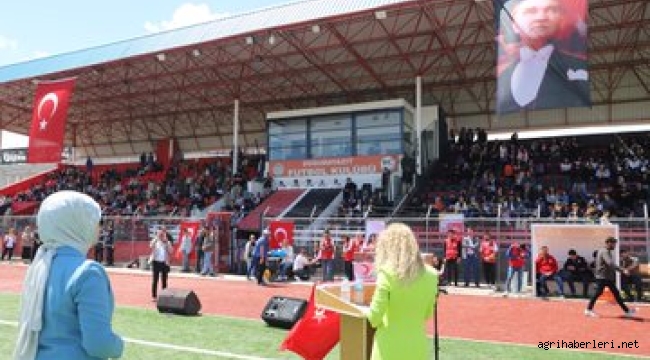 19 Mayıs Atatürk'ü Anma, Gençlik ve Spor Bayramı programı, Doğubayazıt'ta Kutlandı.