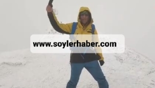 Ağrı Dağı'nın 5137 zirvesinde 1 Mayıs Bayramı kutlandı.