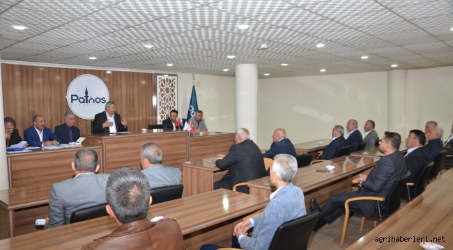 PATNOS BELEDİYESİ ALDIĞI KARAR İLE "SU, İLAN VE REKLAM FAİZLERİNİ SİLİYOR".