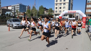 4. İshak Paşa Sarayı Dağ Koşusu şampiyonası yapıldı