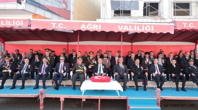 Ağrı'da 29 Ekim Cumhuriyet Bayramı Kutlamaları