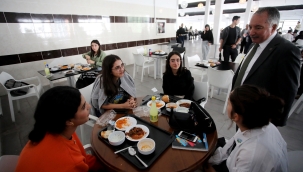 Rektör Karabulut: "Sevgili Öğrenciler, Üniversitemize Hoş Geldiniz"