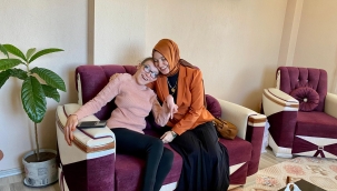   Koç, İpar ve Arıkan Eşleri Melisa'yı Ziyaret Etti.